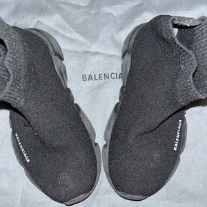 Comes with box and travel bag , used item! In good condition,price is negotiable